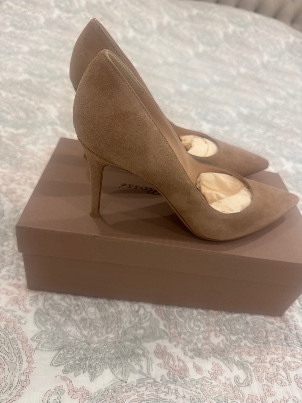 Gianvito Rossi Taupe Suede Pointed-Toe Pumps - Picture 2 of 5